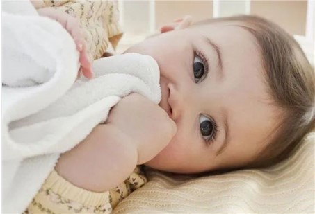 寶寶冬季護(hù)膚 這4個部位要注意
