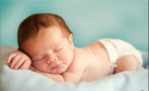 請(qǐng)住手！ 寶寶臉蛋請(qǐng)不要再捏了