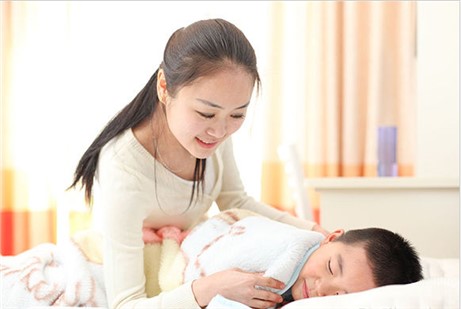 寶寶總鬧情緒，爸爸媽媽該怎么安撫？