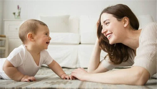要想寶寶聰明，走路穩(wěn)當(dāng)，該如何做